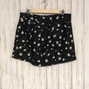 Diane Von Furstenburg Skirt size 8-broken fasten